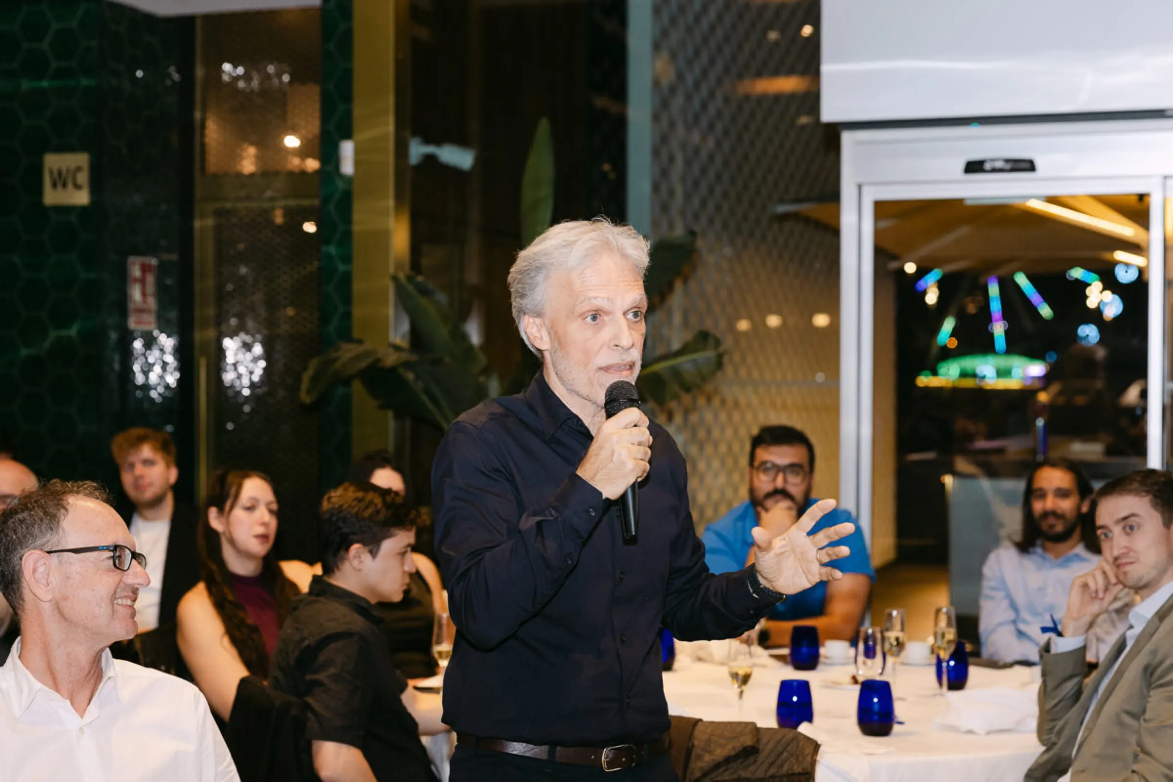 Aizon — Cena de empresa en el Port Vell, Marina Port Vell, Barcelona. Fotografía de Noomadik.