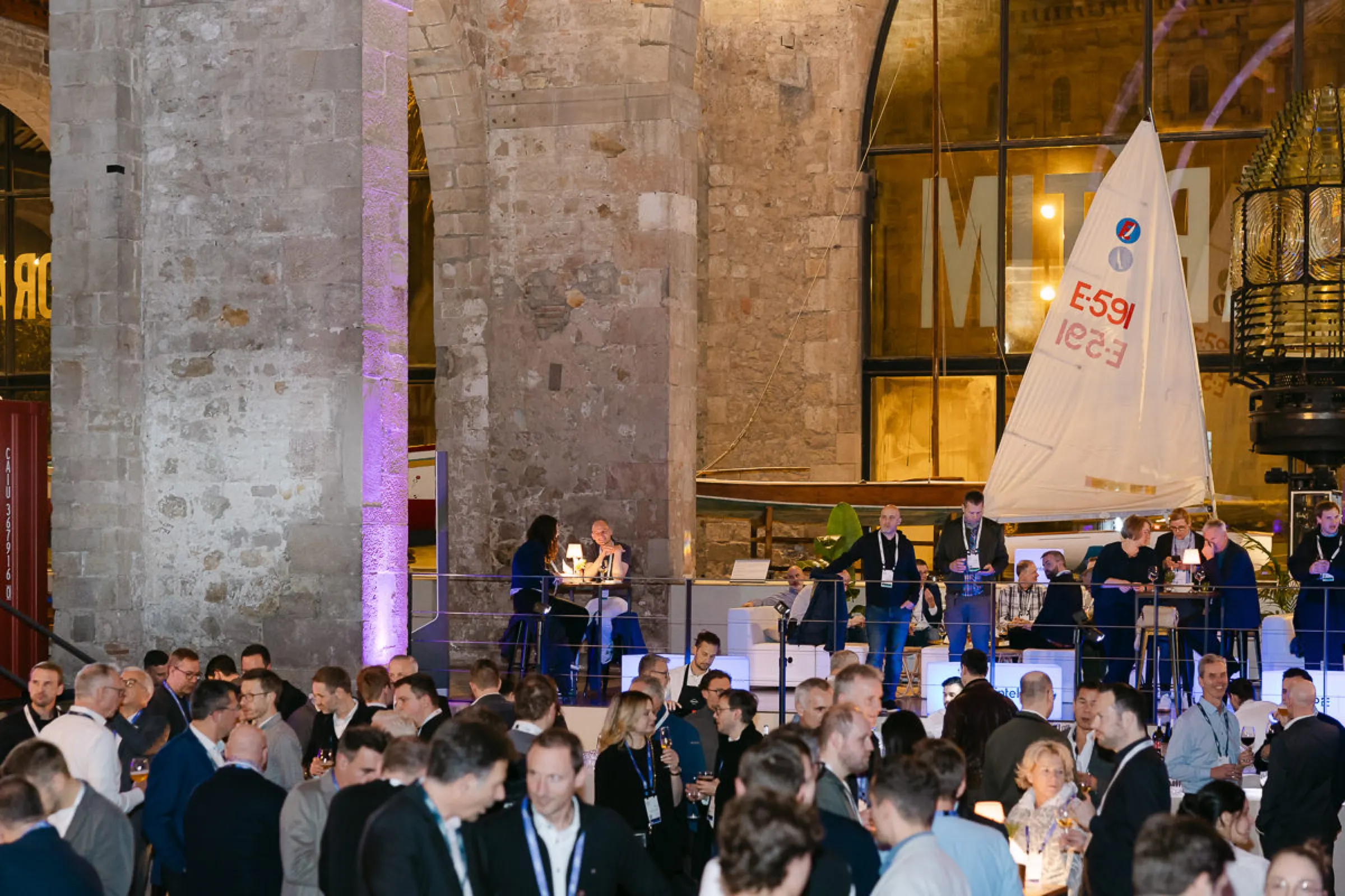 HPE × Intel — Evento de clientes en HPE Discover Barcelona 2025, Museu Marítim, Barcelona. Fotografía de Noomadik.