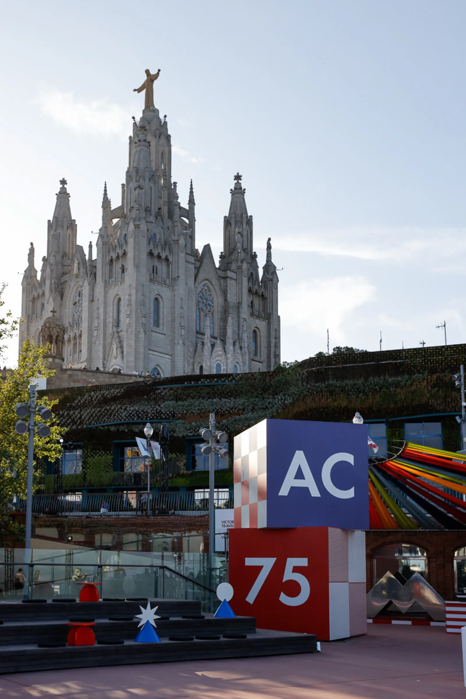 Louis Vuitton — Fiesta de la America's Cup en el Tibidabo, Tibidabo, Barcelona. Fotografía de Noomadik.