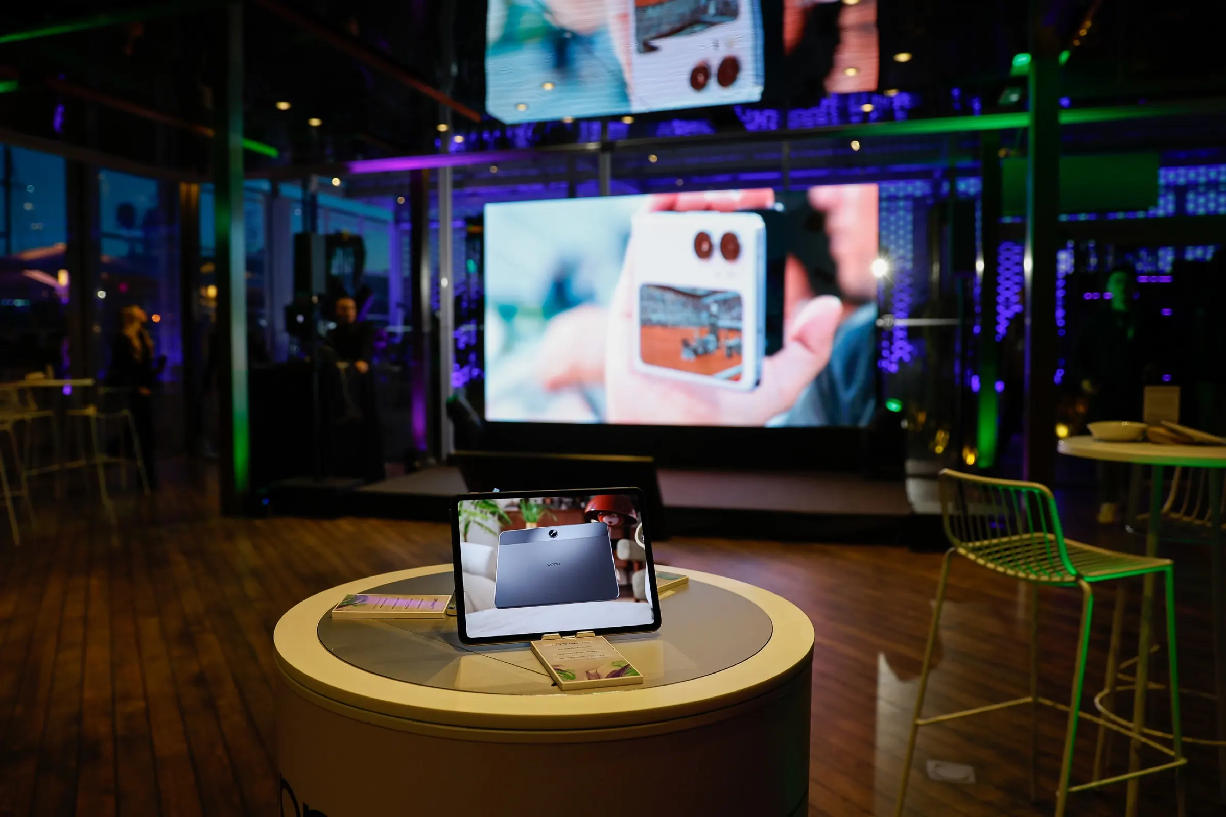 OPPO — OPPO Night Gala en el MWC, Barcelona. Fotografía de Noomadik.