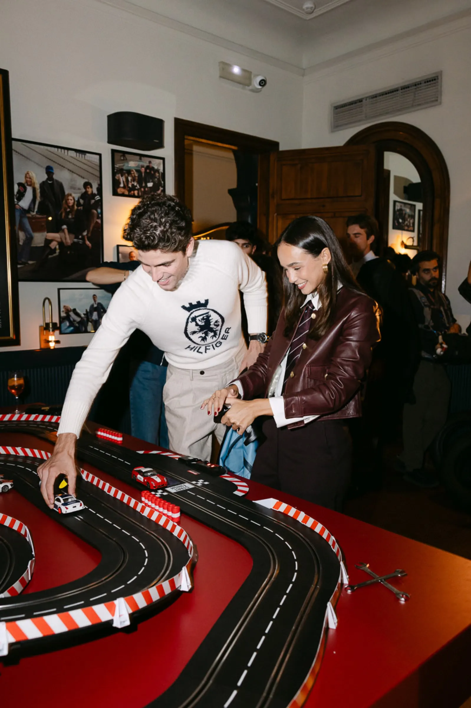 Tommy Hilfiger — Hilfiger Racing Club, Barcelona. Fotografía de Noomadik.