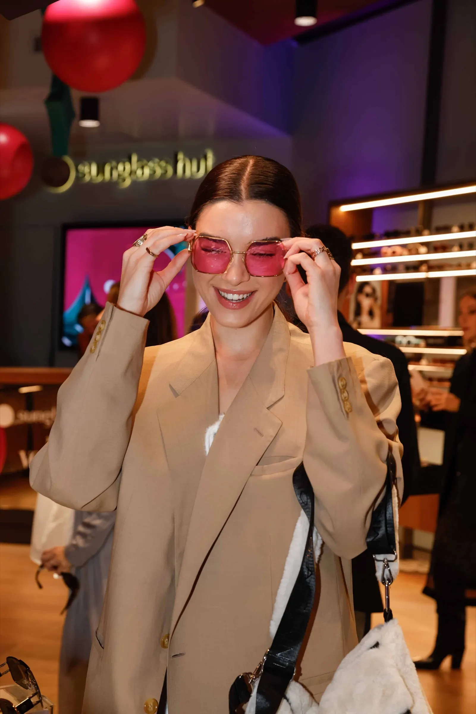 Vogue × Sunglass Hut — Evento de gafas de sol con Vogue, Barcelona. Fotografía de Noomadik.