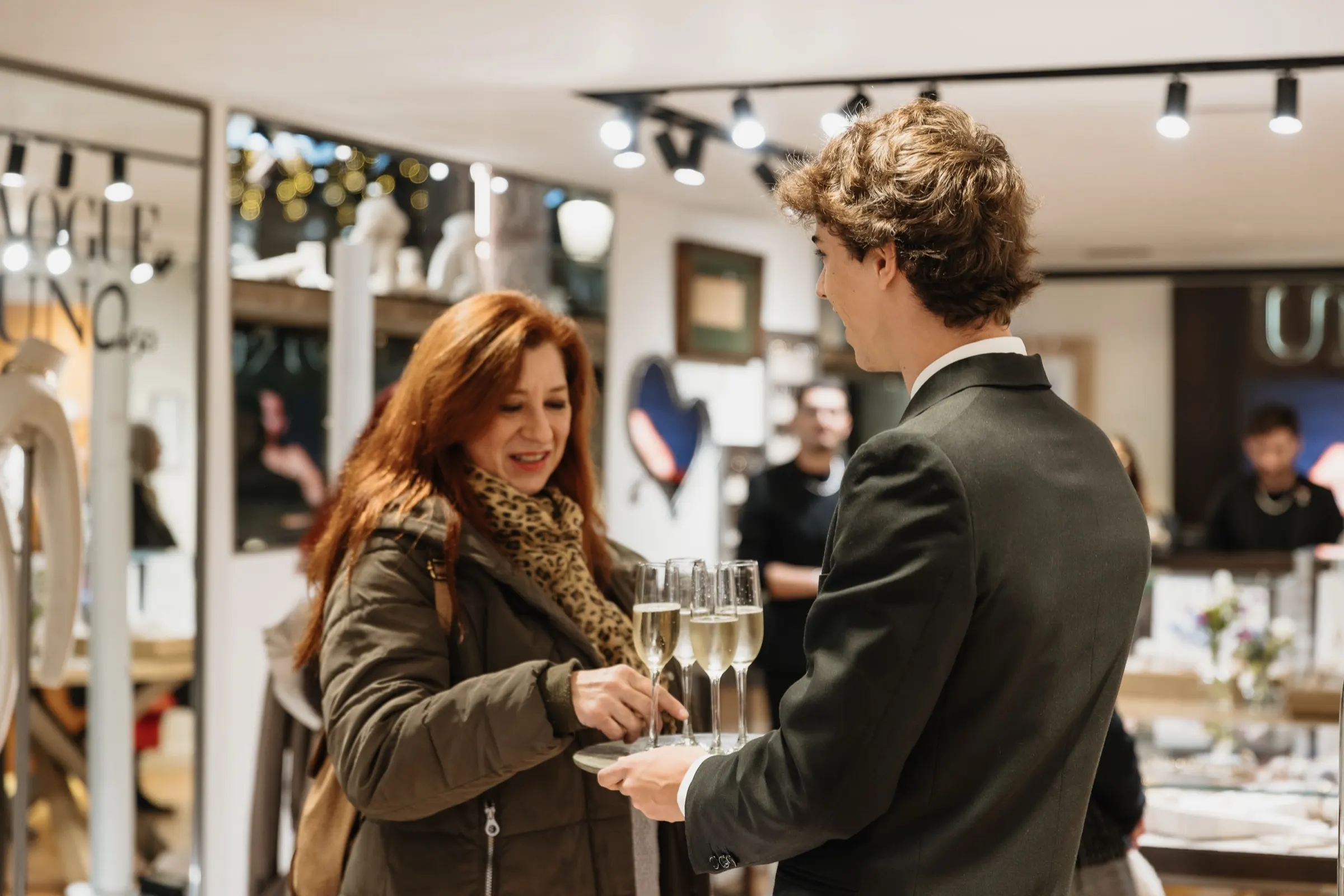 Vogue España × UNOde50 — Evento en tienda con Vogue España, Barcelona. Fotografía de Noomadik.