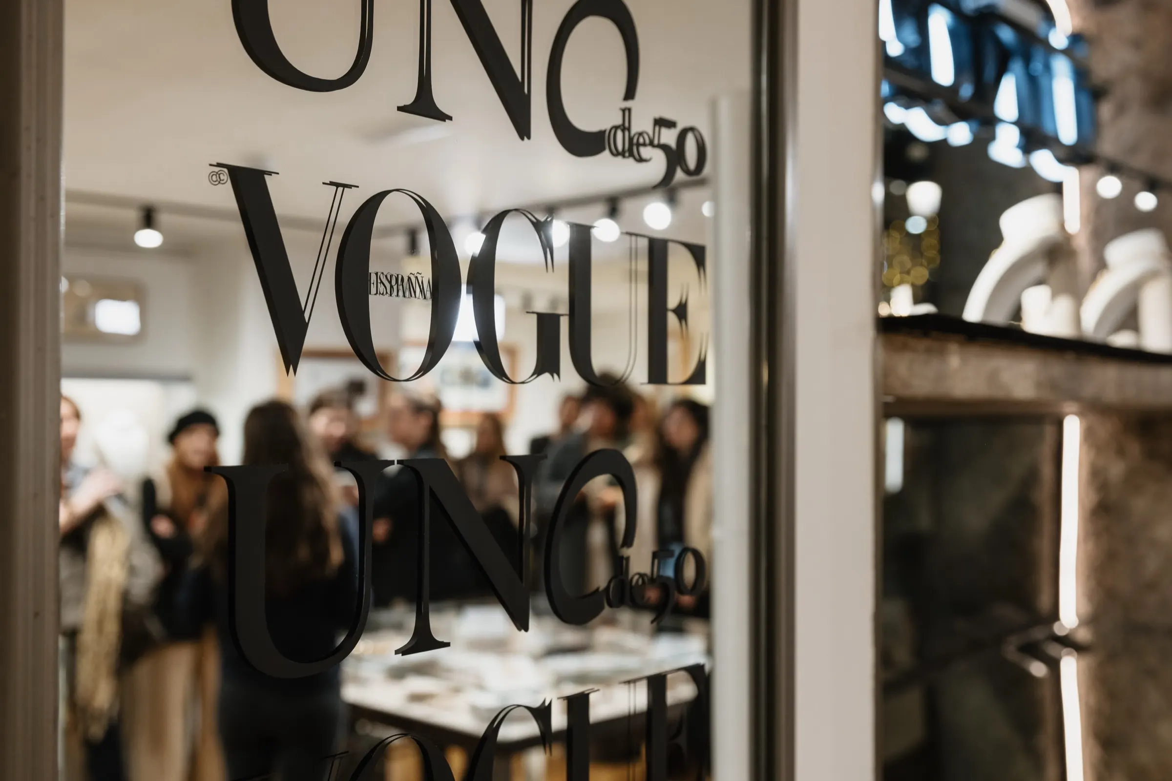 Vogue España × UNOde50 — Evento en tienda con Vogue España, Barcelona. Fotografía de Noomadik.