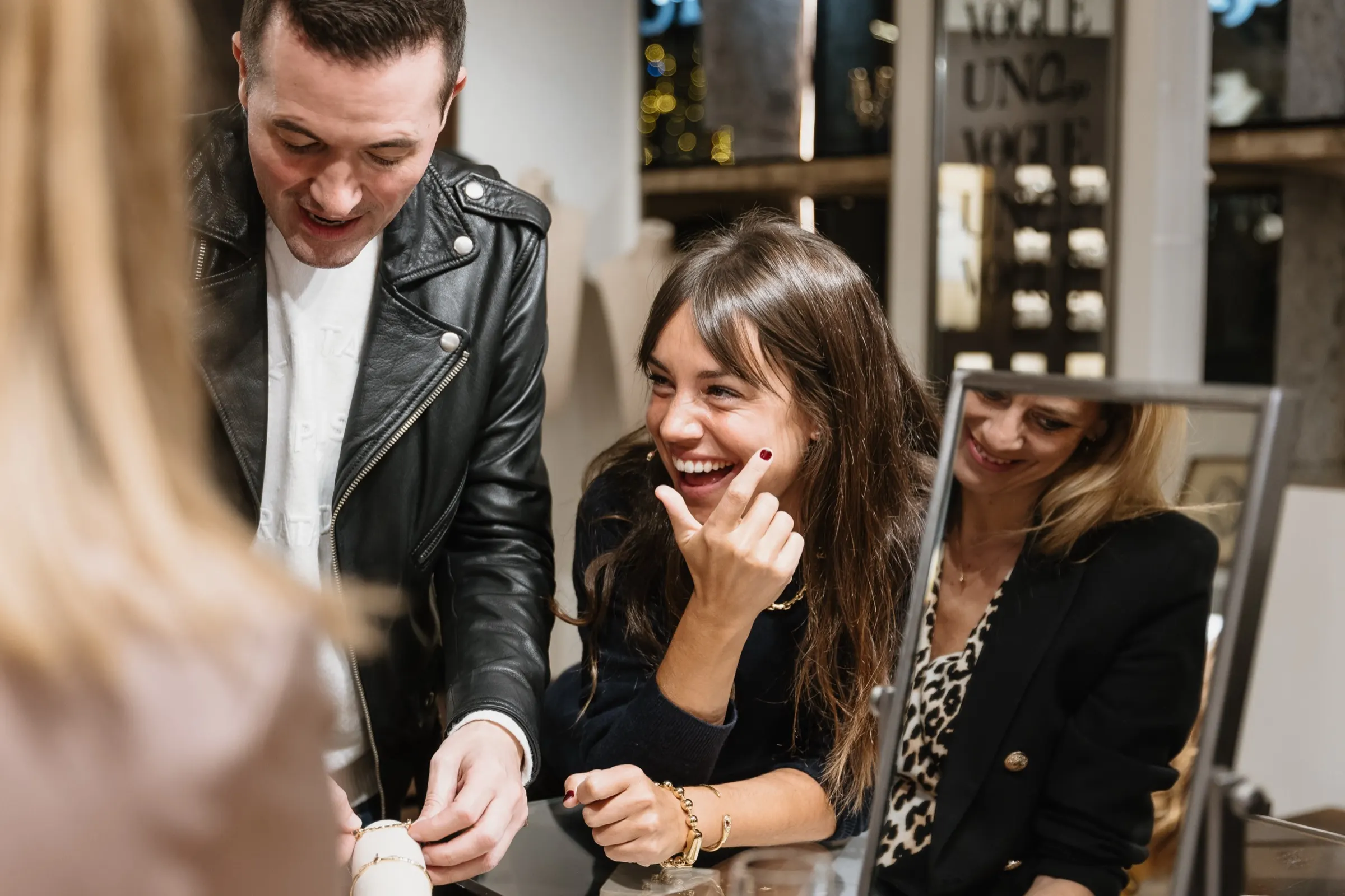 Vogue España × UNOde50 — Evento en tienda con Vogue España, Barcelona. Fotografía de Noomadik.